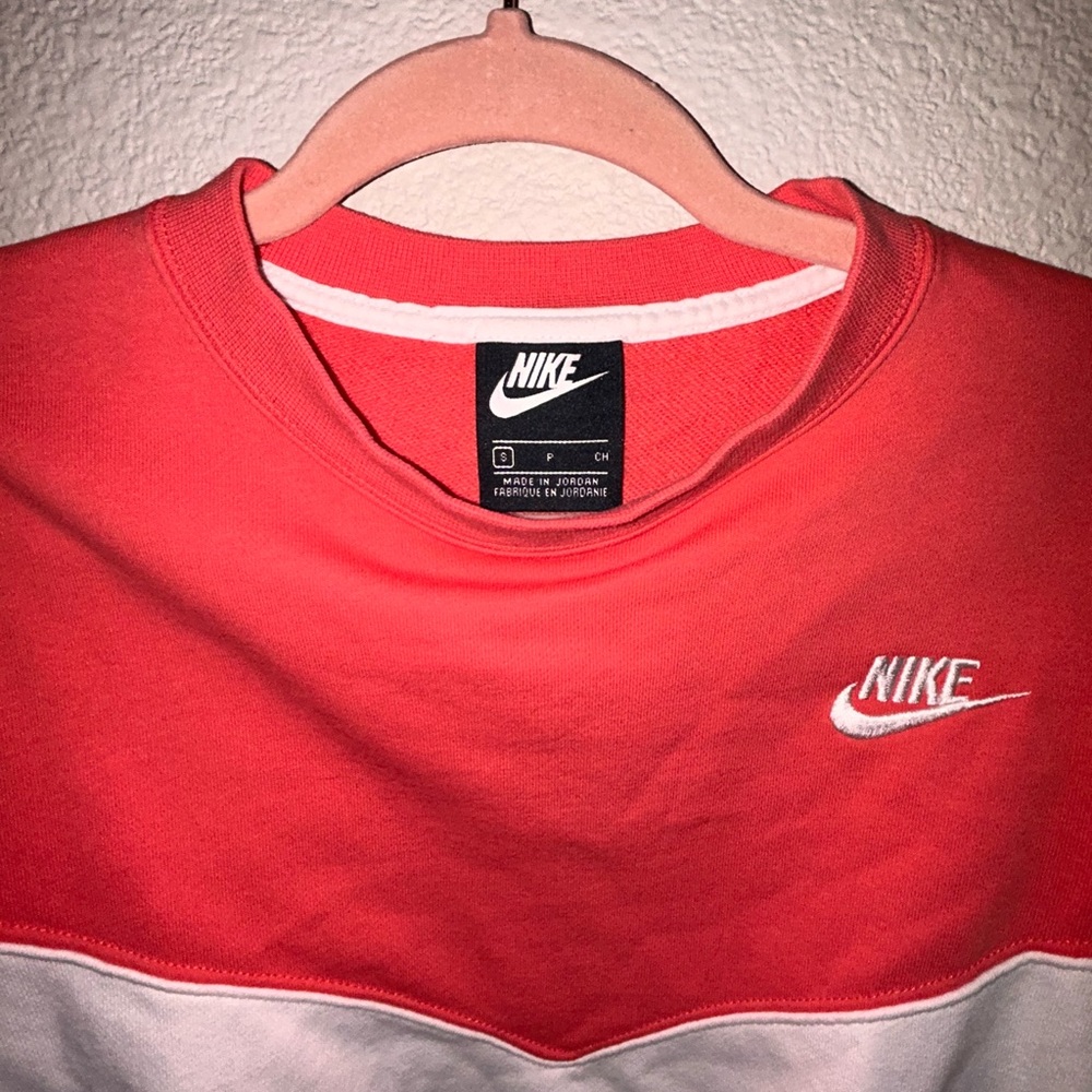 Nike Coral Pink and White Crewneck